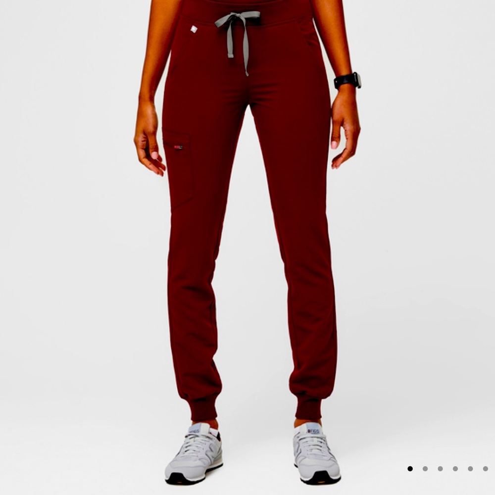 FIGS XXS JOGGER SCRUB PANTS. Burgundy. Great condition.
